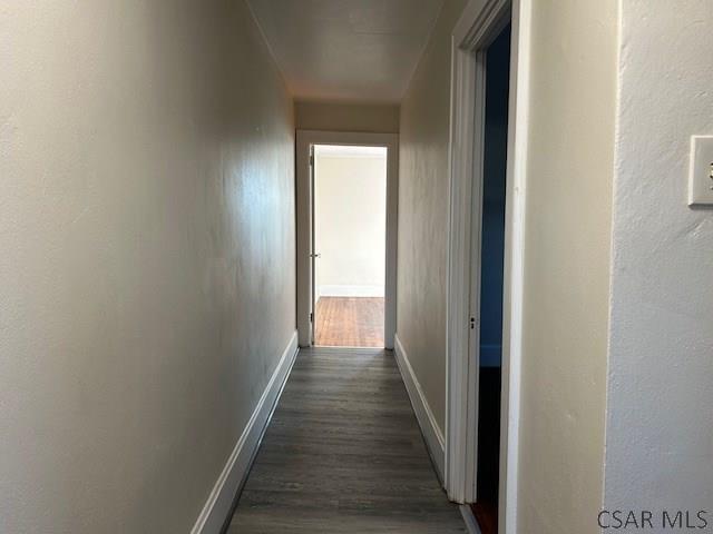 Building Photo - 828 Carnegie Ave