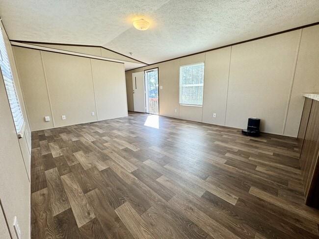 Building Photo - 100 Blissful Ct