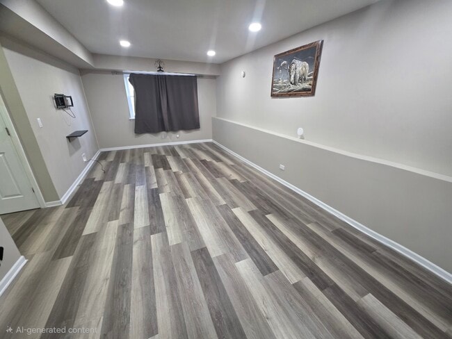 Building Photo - 302 Barton Ct