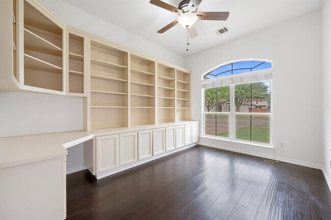 Building Photo - 3844 Willie Mays Ln