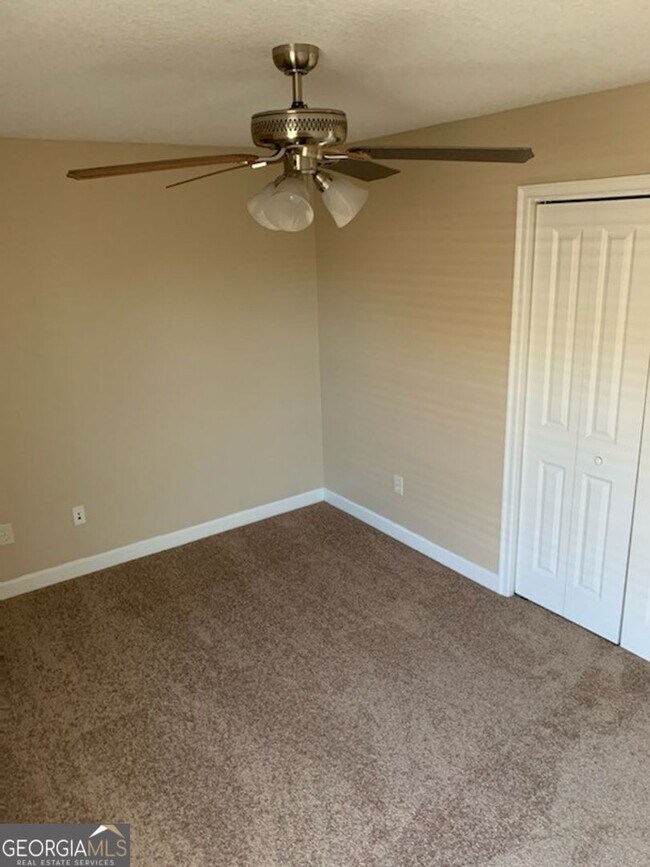 Building Photo - 205 Augusta Way