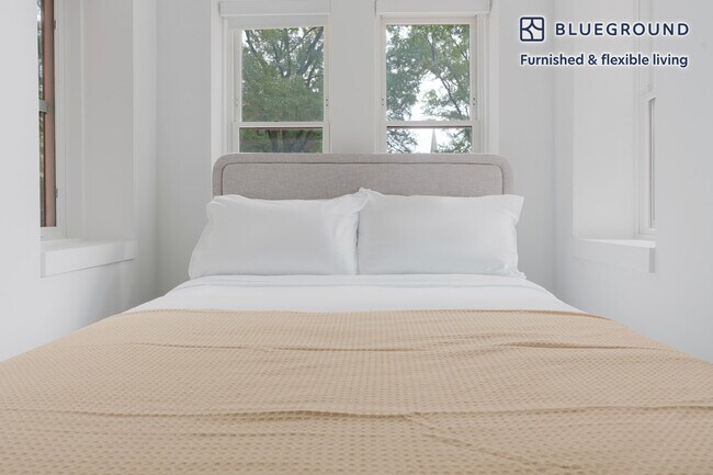 Building Photo - 1321 Rhode Island Ave NW