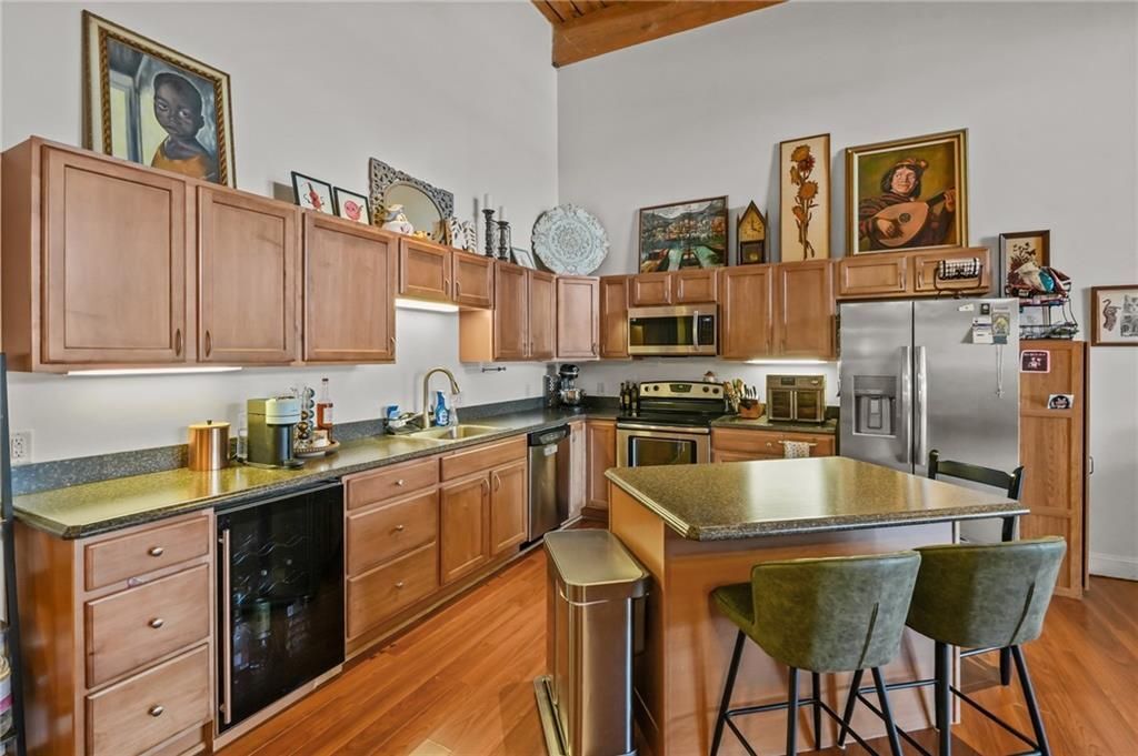 Building Photo - 1 Tupperware Dr