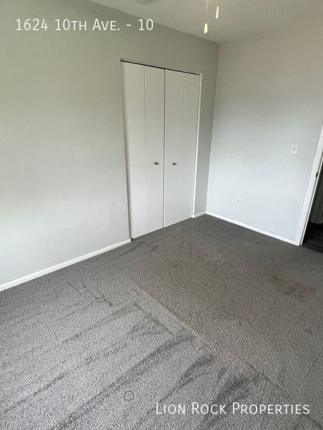 Building Photo - 1624 10th Ave