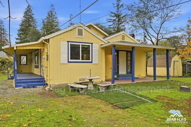 Building Photo - 3351 Albany Way