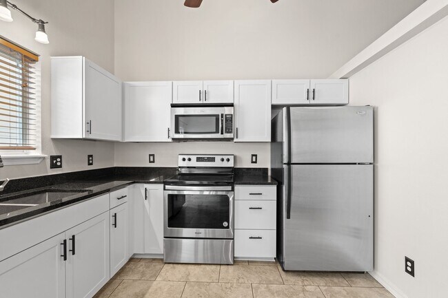 Building Photo - Liberty Lake 4 Bed 2 Bath Home that has been nicely updated