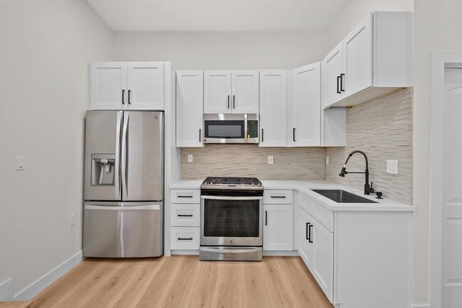 Building Photo - 2333 Ridge View Dr