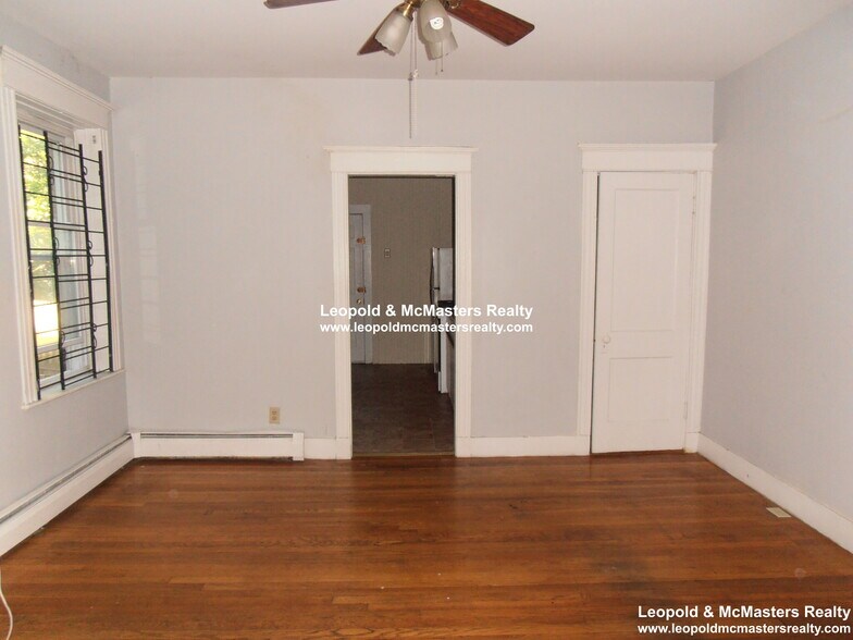 Building Photo - 16 Quint Ave