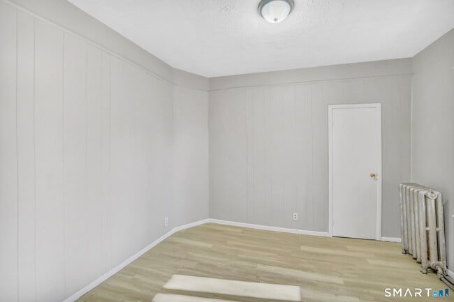 Building Photo - 4 Templeton St