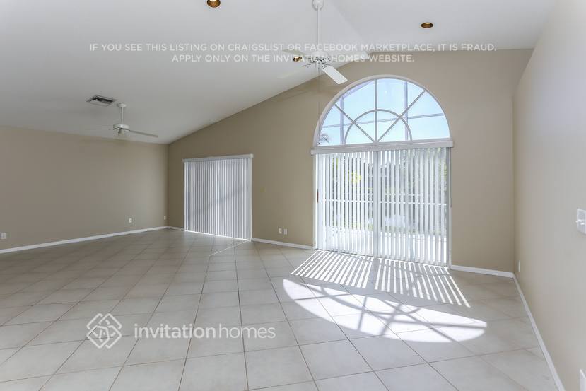 Building Photo - 7418 Michigan Isle Rd