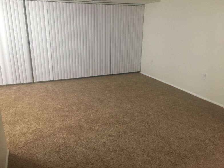 dinning area other view - 1800 Metzerott Rd