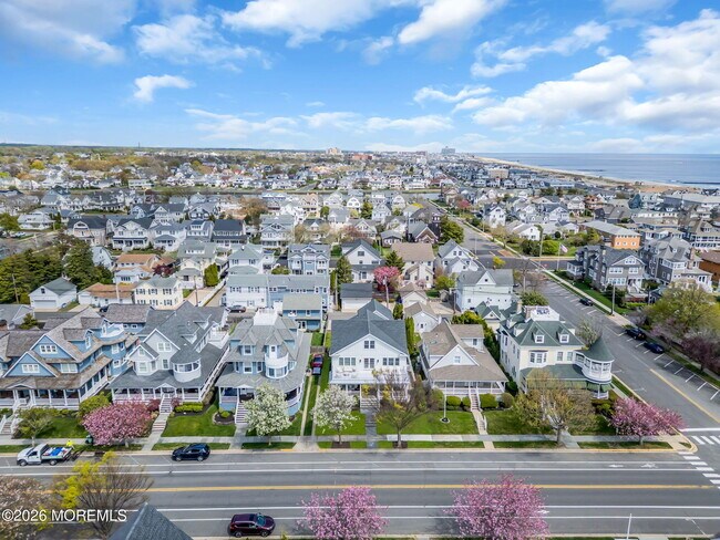 Building Photo - 112 Sylvania Ave