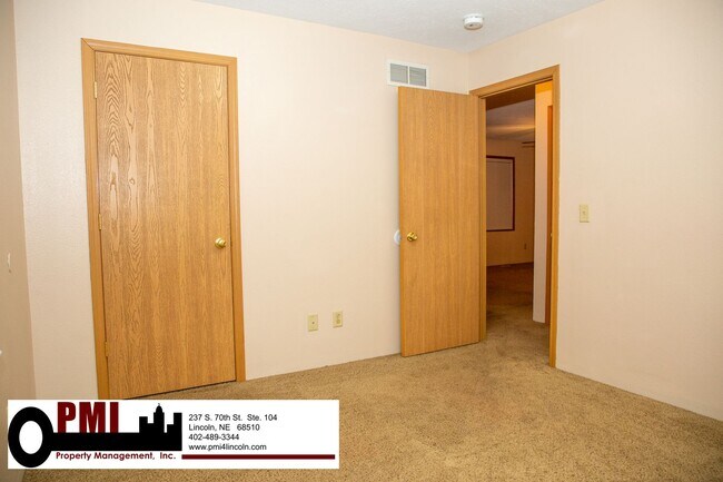 Building Photo - 1738 N 27th St