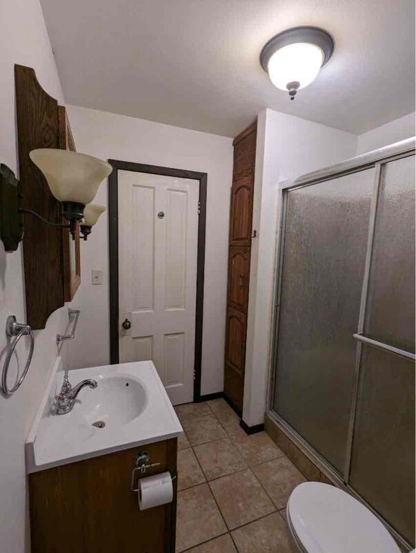 Building Photo - 1334 Otter Ave