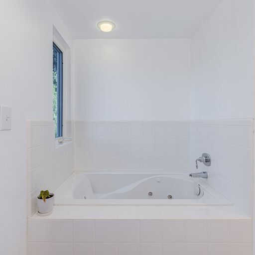 Building Photo - 25 Fir Ave