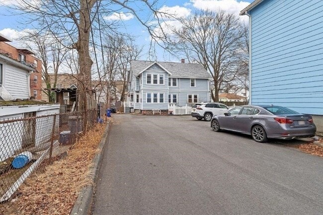 Building Photo - 1 Wentworth Ter