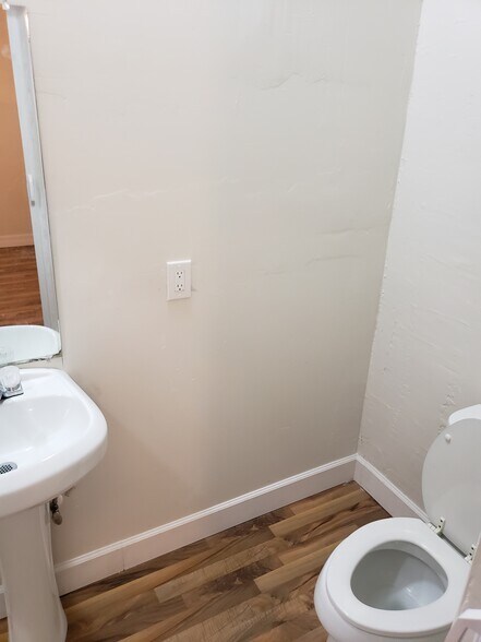 Half Bath Part of the Master Bedroom - 1717 W. 20th St. Apt. 1
