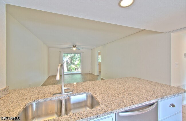 Building Photo - 2385 Naples Trace Cir