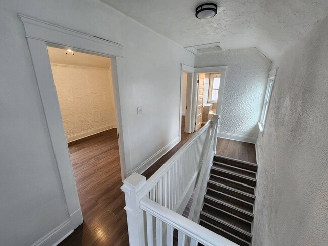 Building Photo - 3 Bed House | 40% OFF ON SECOND MONTH'S RENT