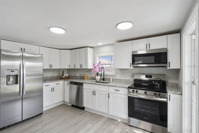 Building Photo - 1700 Kentucky Ave