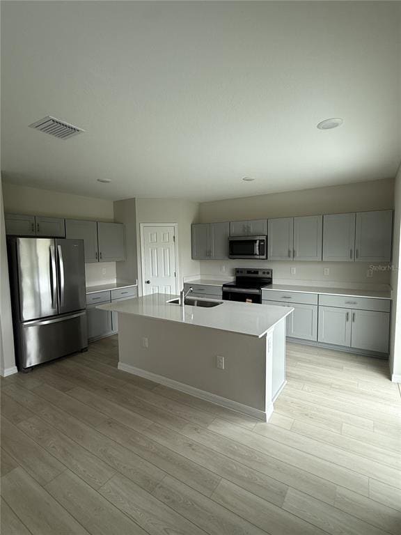 Building Photo - 4039 Gardenia Ave