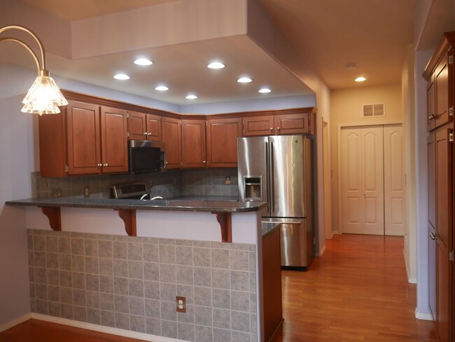 Building Photo - 4 Bed / 3.5 Bath in University Park with AC