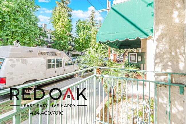 Building Photo - 5130 Yarmouth Ave