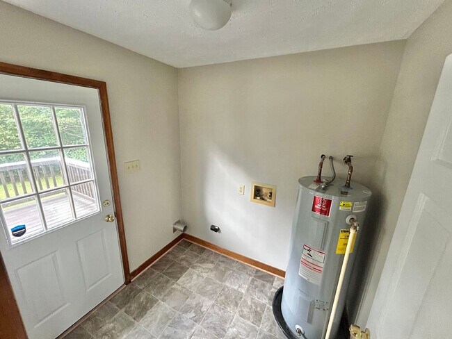 Building Photo - Nice Mechanicsville Rancher