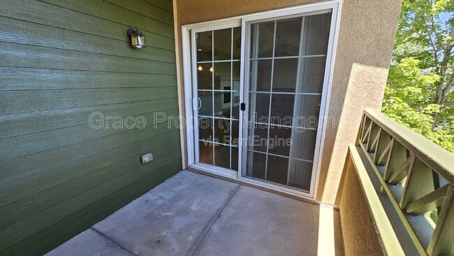 Building Photo - 11992 W Long Cir