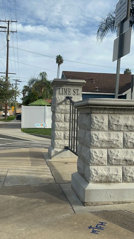 Building Photo - 3150 Lime St