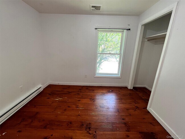 Building Photo - 2694 US-9W