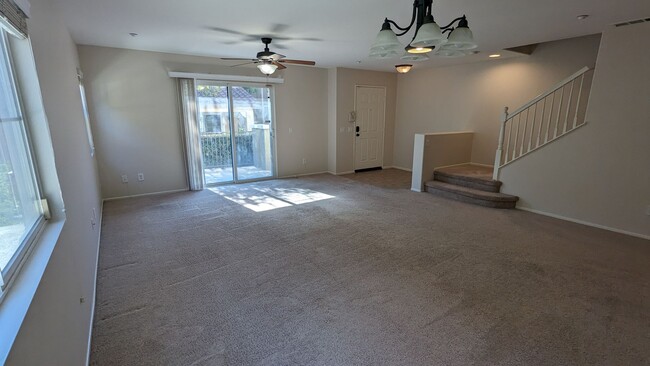 Building Photo - Large condo available for rent