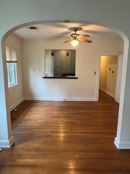 Spacious dining room - 3514 Mooney Ave