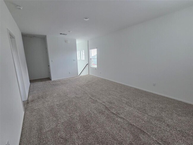 Building Photo - 1329 Weatherford Ln