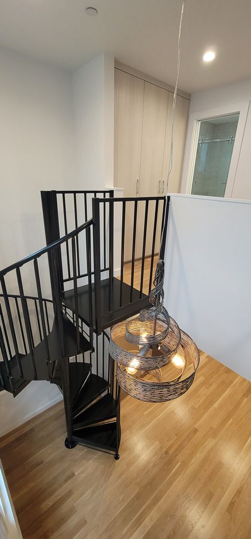 Building Photo - Recently Constructed, Fully Detached, Garden Unit, Utilities Included**Open House**