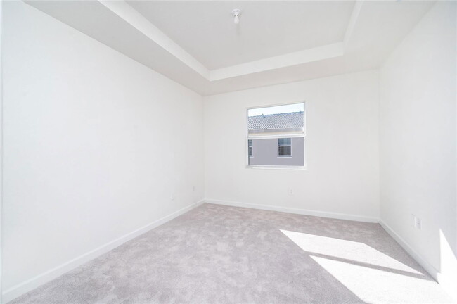 Building Photo - 2680 SE 10th St