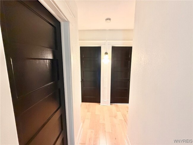 Building Photo - 95 Inwood Pl