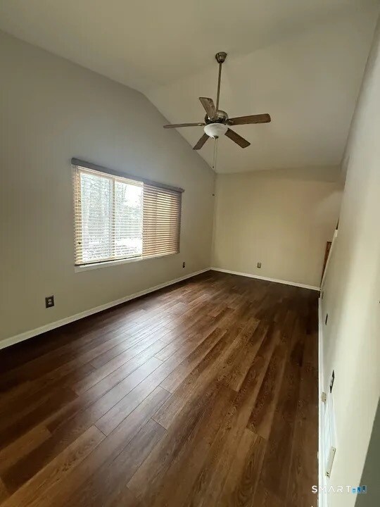 Building Photo - 155 Redstone Hl Rd