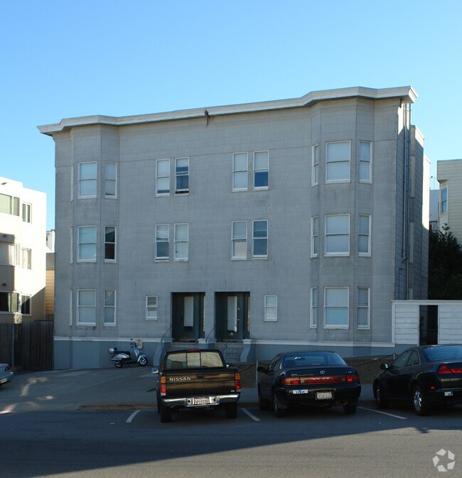 Building Photo - 322 Stanyan