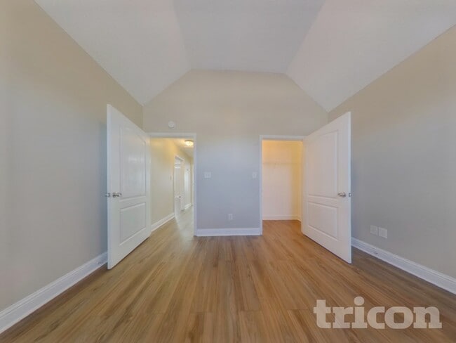 Building Photo - 1801 Fawn Ct