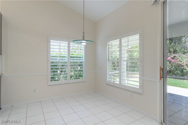 Building Photo - 687 Melville Ct