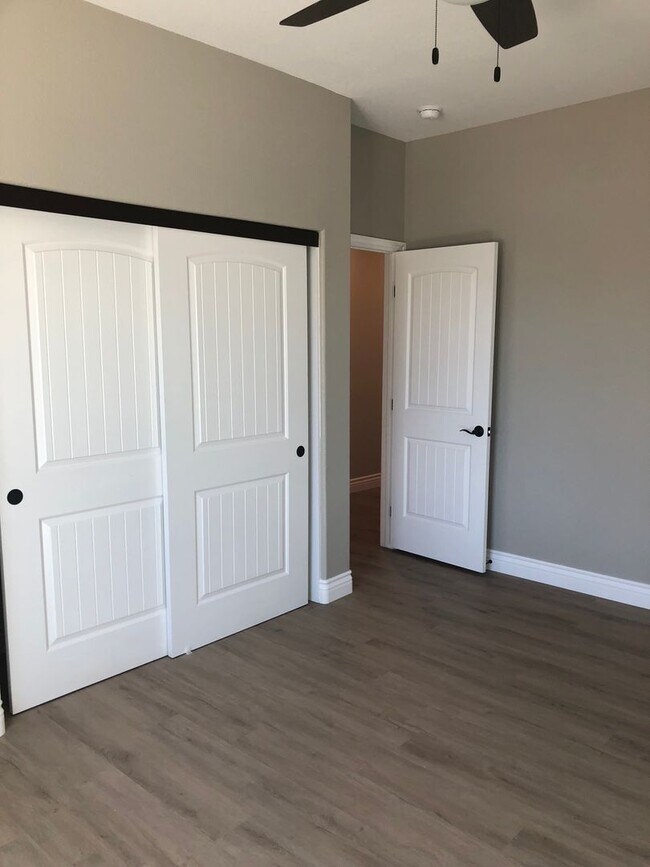 Building Photo - 12484 Mesa Verde Ct