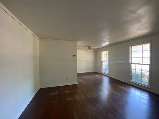 Building Photo - 1202 Oakdale St