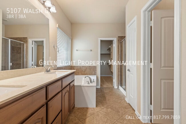 Building Photo - 5107 Walsh Dr