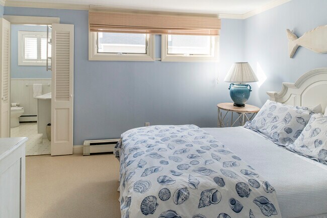 Building Photo - 281 Beach Ave