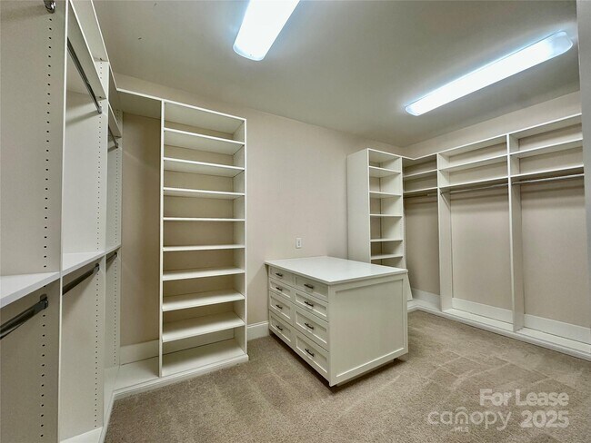 Building Photo - 929 Terramore Ln