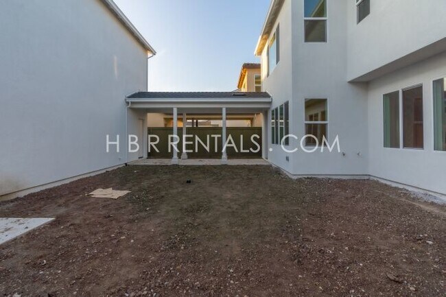 Building Photo - Spacious 4-Bedroom with 3 Full Baths in Tracy – Your Next Rental Home Awaits!