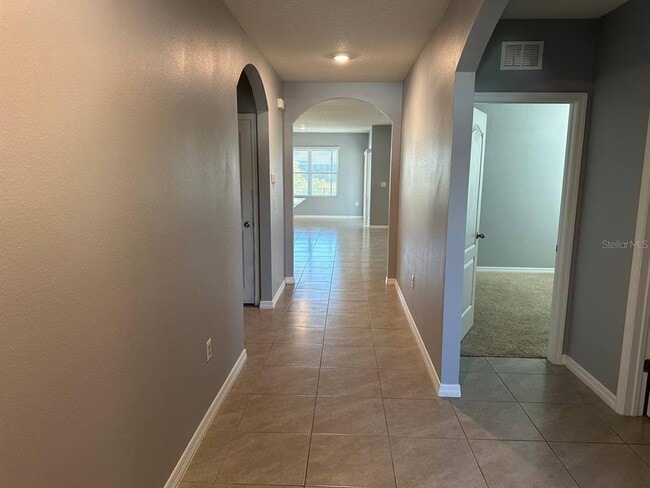 Building Photo - 513 Nicken Grove