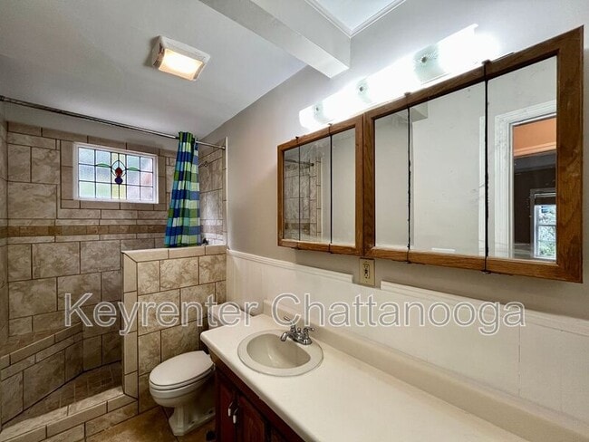 Building Photo - 3409 Van Buren St