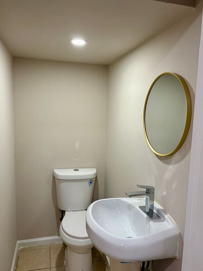 Building Photo - 169-171 Osborne Terrace